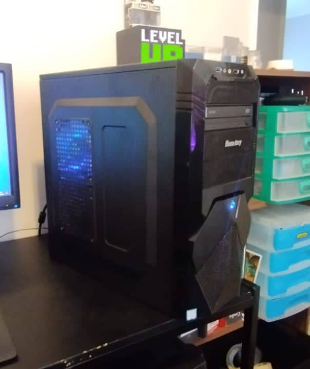 Gaming/Office PC (i3 540, 4GB DDR3, 9800 1GB, 500 GB HDD, 450 Watt Raidmax PSU)