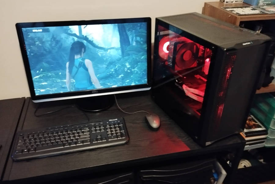 Ryzen 7 3700X, MSI 3070 8GB, 16GB DDR4 3200, 512 NVME SSD, 2TB HDD, +Extras