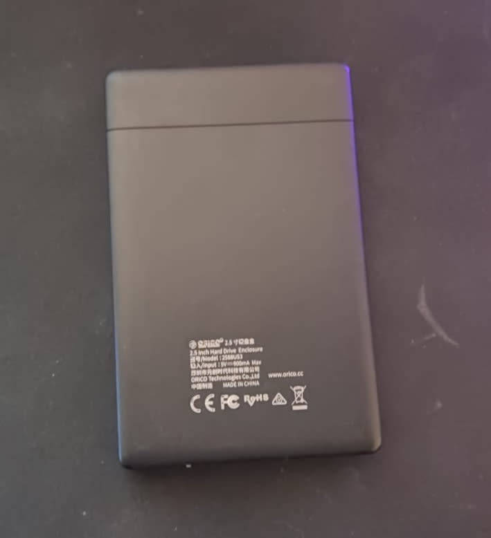 External Toshiba 2.5` (300GB) HDD + Orico Enclosure For Sale