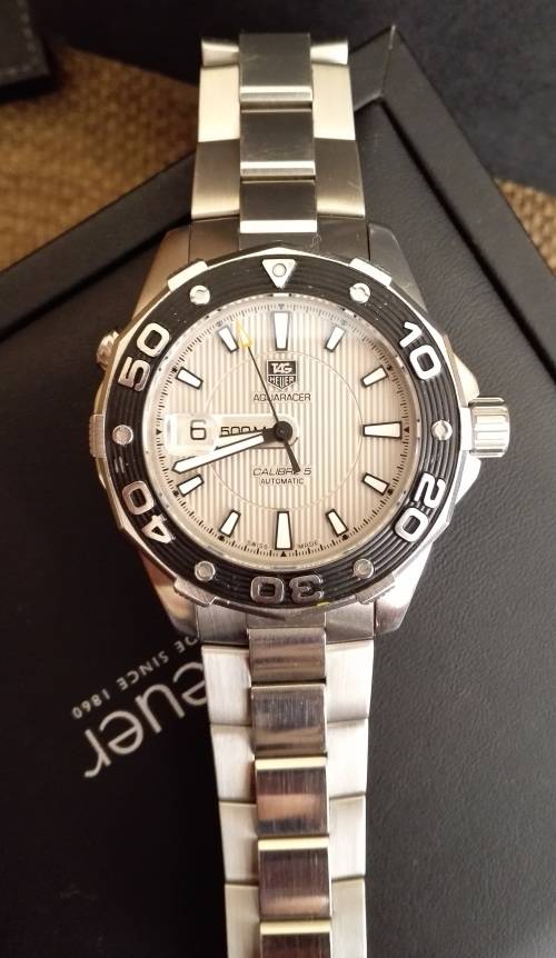 Original TAG Heuer AquaRacer 500m Calibre 5 Automatic - Pristine condition - with box and paperwork