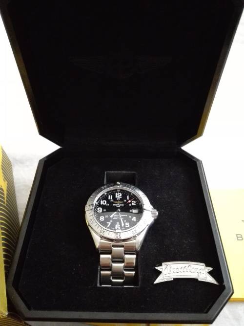Original Breitling SuperOcean Automatic - Pristine condition - Complete box and paperwork