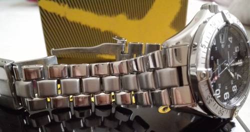 Original Breitling SuperOcean Automatic - Pristine condition - Complete box and paperwork