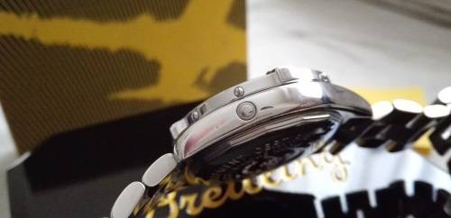 Original Breitling SuperOcean Automatic - Pristine condition - Complete box and paperwork