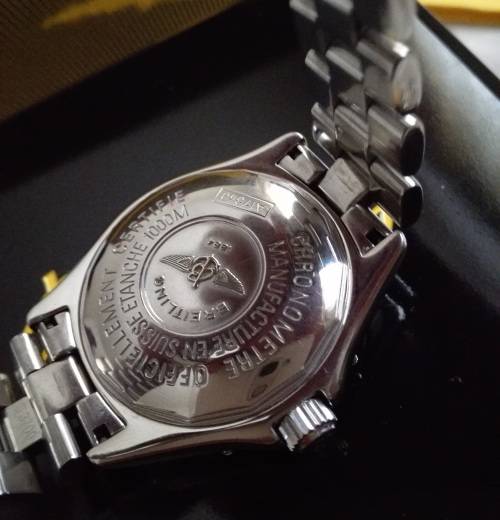 Original Breitling SuperOcean Automatic - Pristine condition - Complete box and paperwork