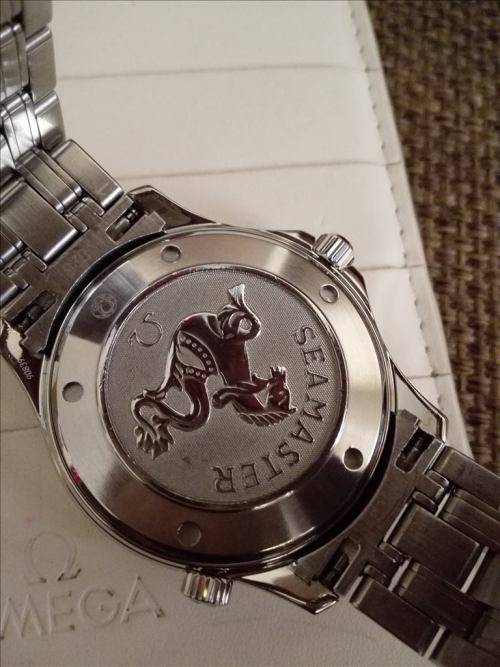 Original RED Omega Seamaster Pro Diver 300m Quartz