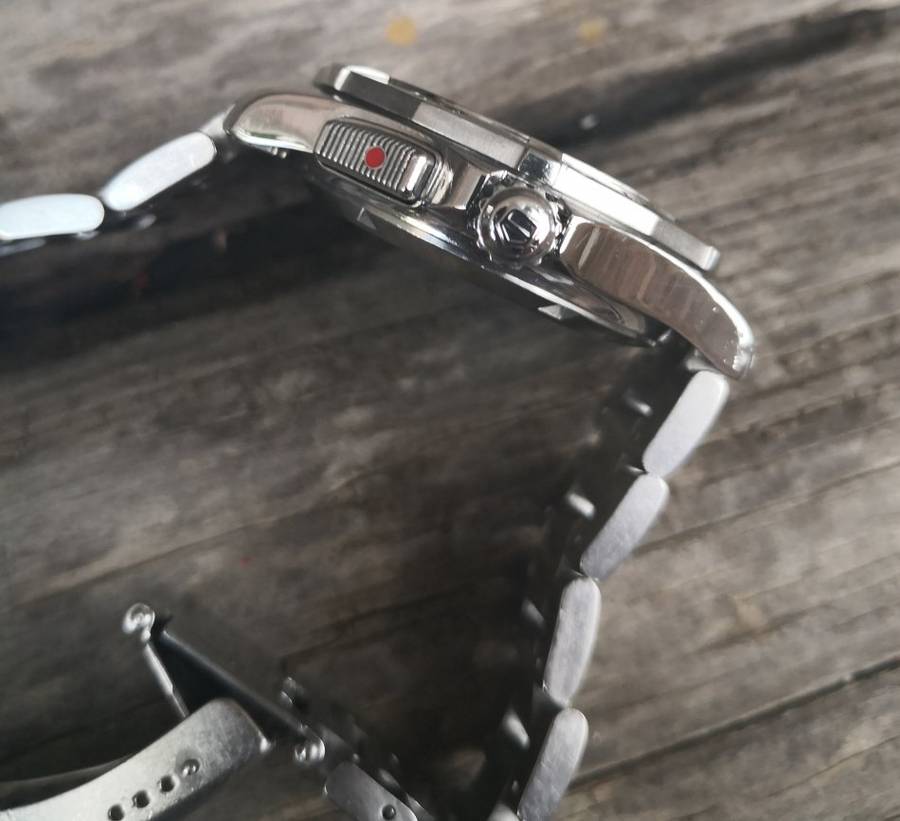 Tag Heuer AquaRacer Grande Date Alarm Quartz 39mm