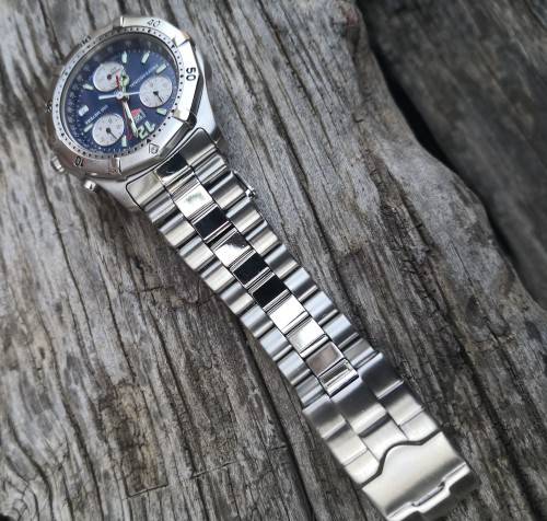 **R1 START**NO RESERVE**TAG Heuer 2000 Series Chronograph Quartz 38mm