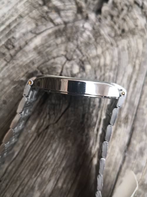 Valentine specials: BRAND NEW CITIZEN Ladies Quartz 36mm with gift box - Bid per an item