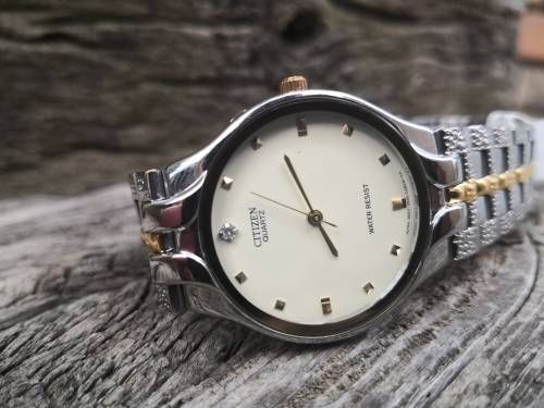 Valentine specials: BRAND NEW CITIZEN Ladies Quartz 36mm with gift box - Bid per an item