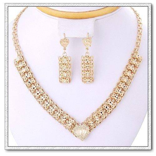 Fashion Jewelry Set ~~Copper with 18K Gold Plated ~~Necklace + Earrings + Bracelet~~