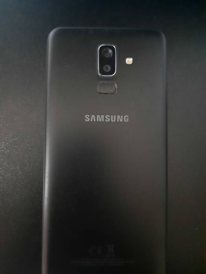 Samsung Galaxy J8 (Excellent condition)
