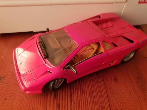 Lamborghini Diablo 1/18 scale