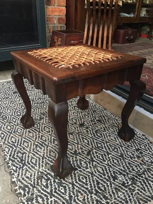 STUNNING REFURBISHED RIEMPIE STOOL