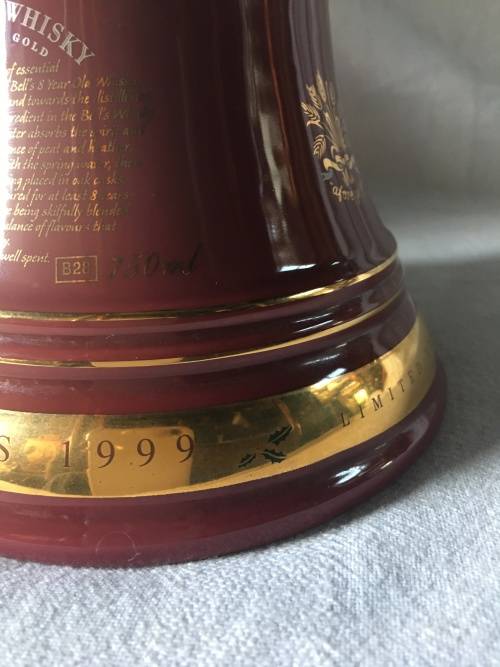 1st Wade Porcelain Bells Whiskey Decanter Christmas 1999 SEALED LIMITED EDITION