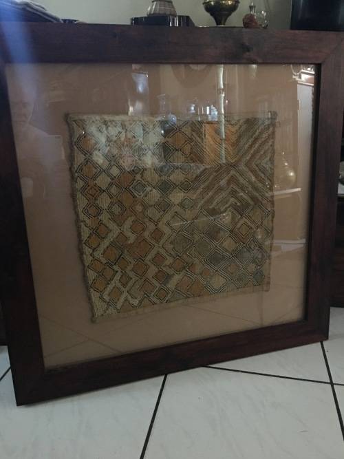 STUNNING ANTIQUE FRAMED KELIM PERSIAN CARPET