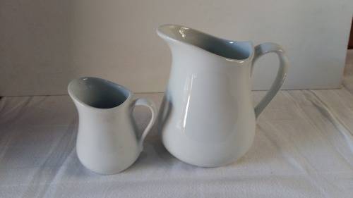 2 x Artic White Milk/creamer jugs