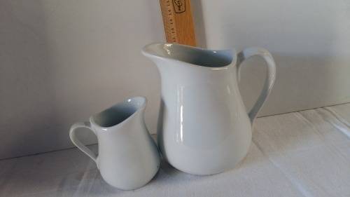 2 x Artic White Milk/creamer jugs