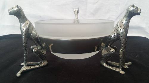 Stunning Diana Carmichael Cheetah Africa Collection, Triple sitting Dish 170mm