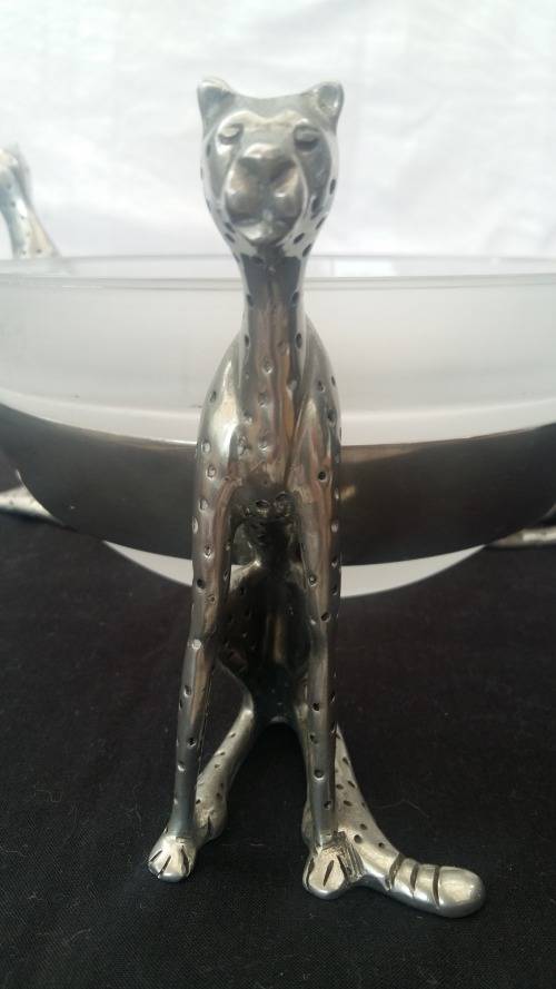 Stunning Diana Carmichael Cheetah Africa Collection, Triple sitting Dish 170mm