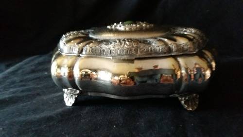 Beautiful Vintage Silver plated Ornate Jewelry box 18 x 13cm