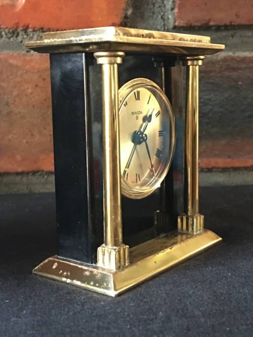 WOW !!!! STUNNING VINTAGE SWIZZA 8 BEDSIDE ALARM CLOCK IN PERFECT WORKING ORDER