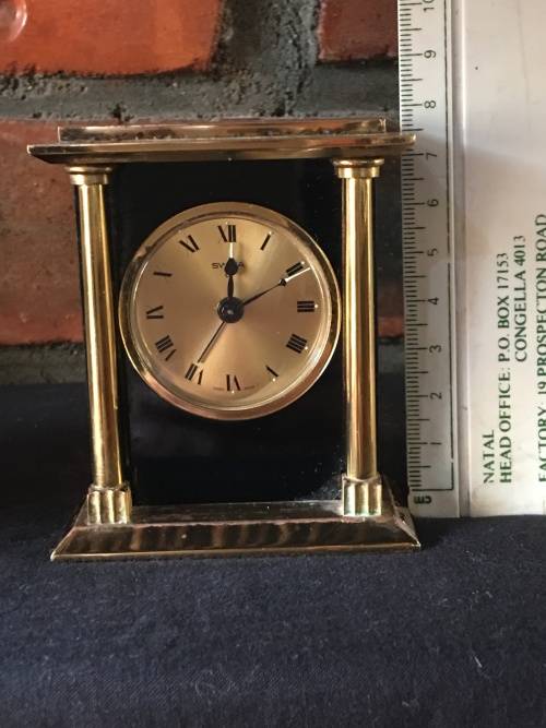 WOW !!!! STUNNING VINTAGE SWIZZA 8 BEDSIDE ALARM CLOCK IN PERFECT WORKING ORDER