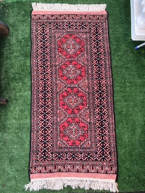 WOW !!!!  A STUNNING PURE WOOL HAND KNOTTED BOKHARA PERSIAN CARPET 1280 X 600mm