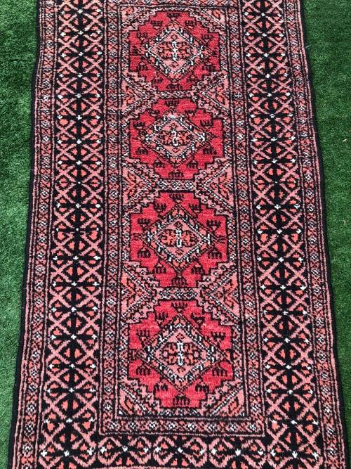 WOW !!!!  A STUNNING PURE WOOL HAND KNOTTED BOKHARA PERSIAN CARPET 1280 X 600mm