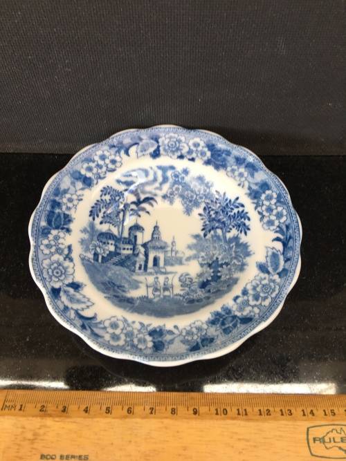 Beautiful Vintage Japanese porcelain Blue and White Landscape bowl, 14 cm
