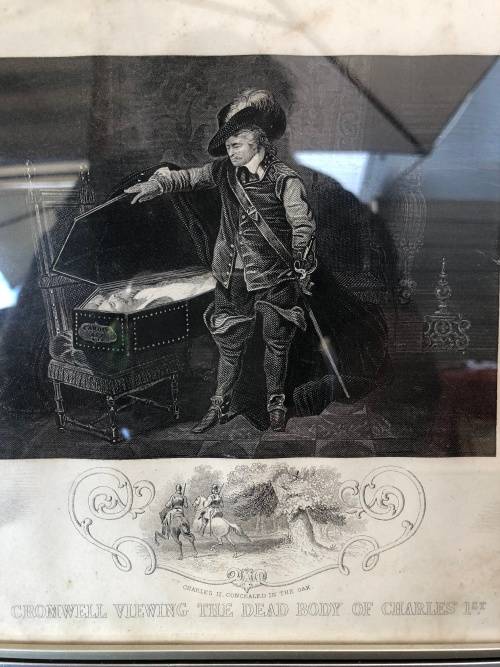WOW !!!  STUNNING FRAMED ENGRAVING OF CROMWELL VIEWING THE DEAD BODY OF CHARLES 1st