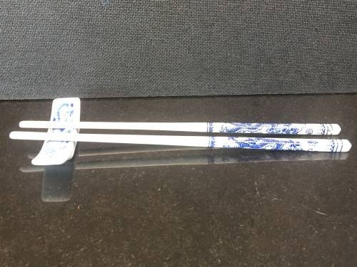 Absolutely Beautiful Chinese Blue and White Porcelain Dragon Design chopsticks and holder