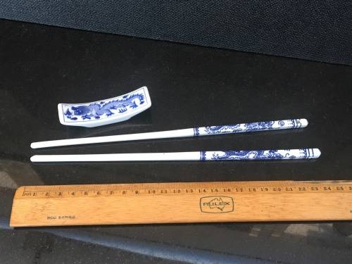 Absolutely Beautiful Chinese Blue and White Porcelain Dragon Design chopsticks and holder