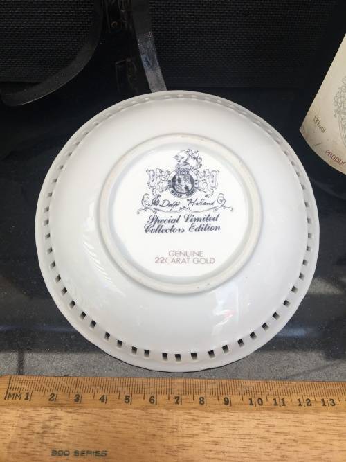Genuine 22 carat Gold Delft  Special Limited Collectors Edition Blue & White Pierced Porcelain Bowl