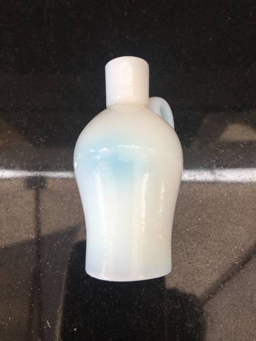 Beautiful Vintage Chinese miniature White Jade Vase. Perfect for printers tray. 8 x 4 cm