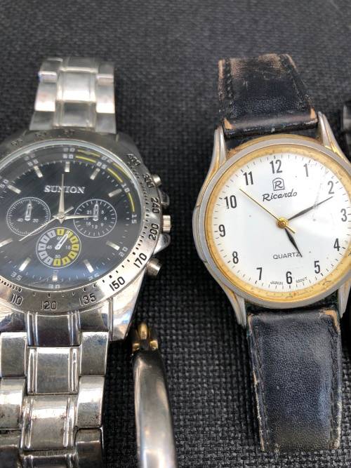 JOB LOT OF VARIOUS WATCHES FOR SPARES OR REPAIRS INCLUDING SEIKO