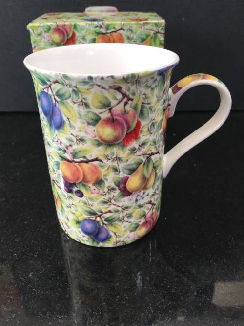 Maxwell & Williams Designer  "Orchard"  Fine Bone China 320ml Mug- Gift Boxed