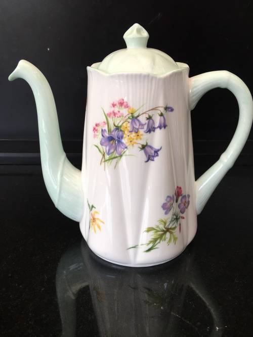 Absolutely stunning Ultra Rare Shelley Fine Bone China Tea Pot