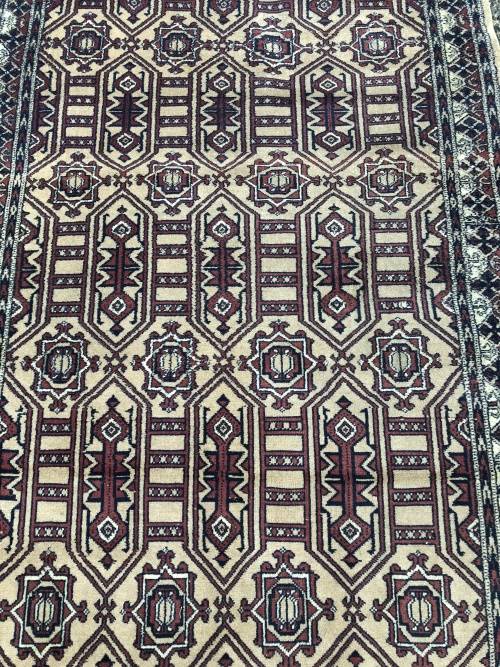 WOW !!! STUNNING PURE WOOL HAND KNOTTED UNUSUAL TRADITIONAL MORI BOKHARA PERSIAN RUG 2000 X 1170mm