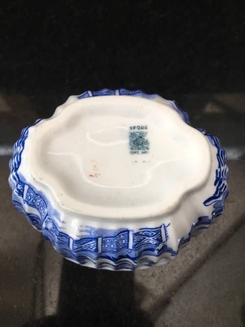 Ultra Rare c1875 Spode Blue & White Willow pattern Scalloped Porcelain Bowl in Silver plated holder