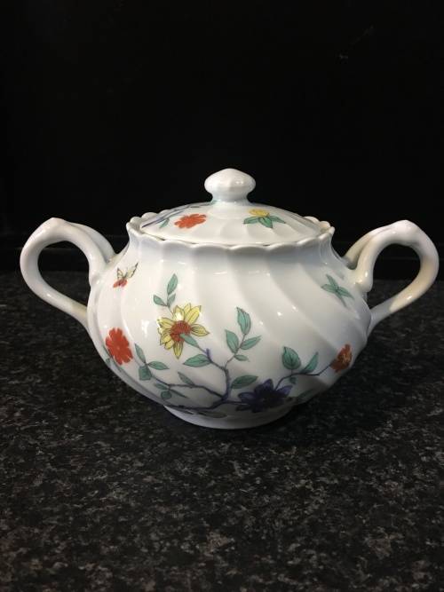 Stunning Rare c1962 Haviland France Lemoges Eggshell scalloped floral fine bone porcelain Sugar Pot