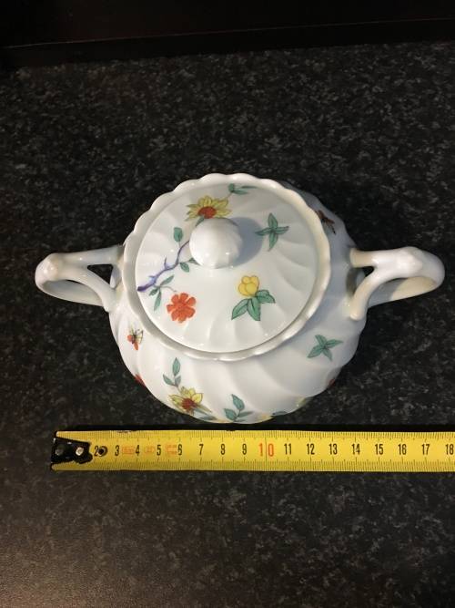 Stunning Rare c1962 Haviland France Lemoges Eggshell scalloped floral fine bone porcelain Sugar Pot