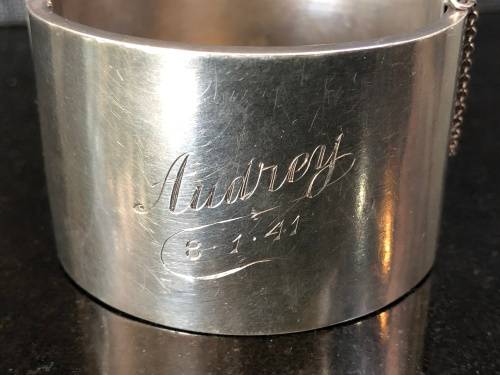 WOW !!! STUNNING VINTAGE HINGED CLASPED BIRMINGHAM STERLING SILVER BANGLE  clearly marked