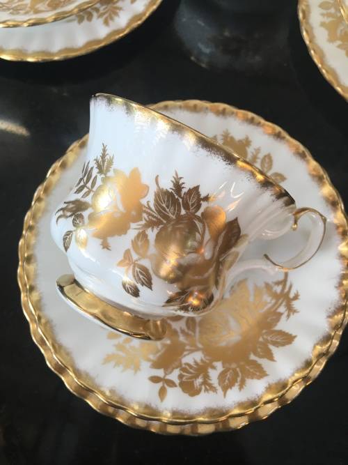 Wow!!! Collectors Rare Discontinued c1962 - 1970s  Royal Albert Golden Rose,Trio in Mint condition