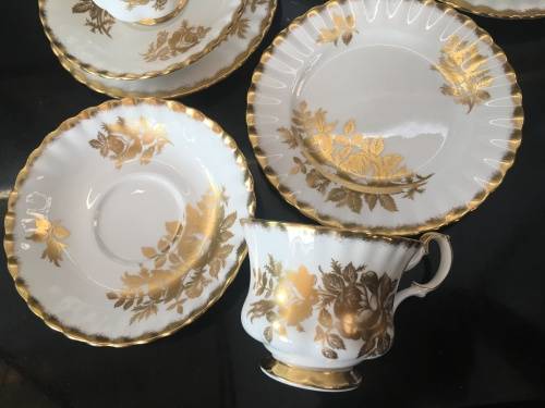 Wow!!! Collectors Rare Discontinued c1962 - 1970s  Royal Albert Golden Rose,Trio in Mint condition