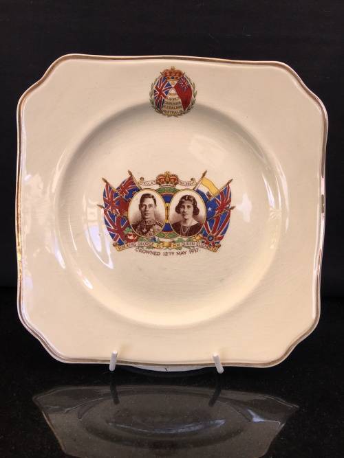Empire England 1937 Square Commemorative Coronation Display Plate Of King George & Queen Elizabeth