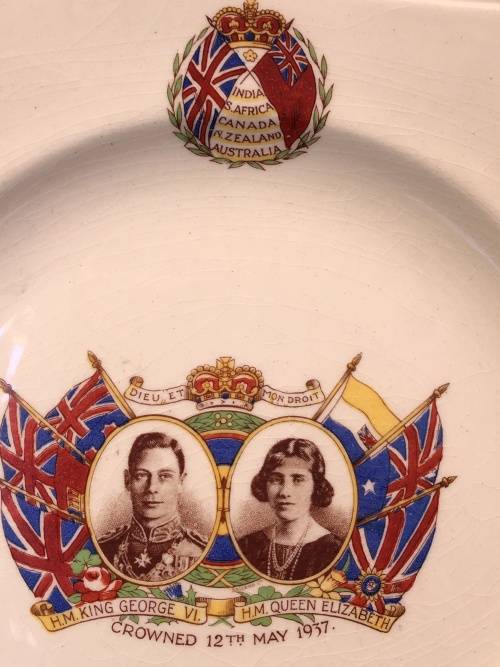 Empire England 1937 Square Commemorative Coronation Display Plate Of King George & Queen Elizabeth