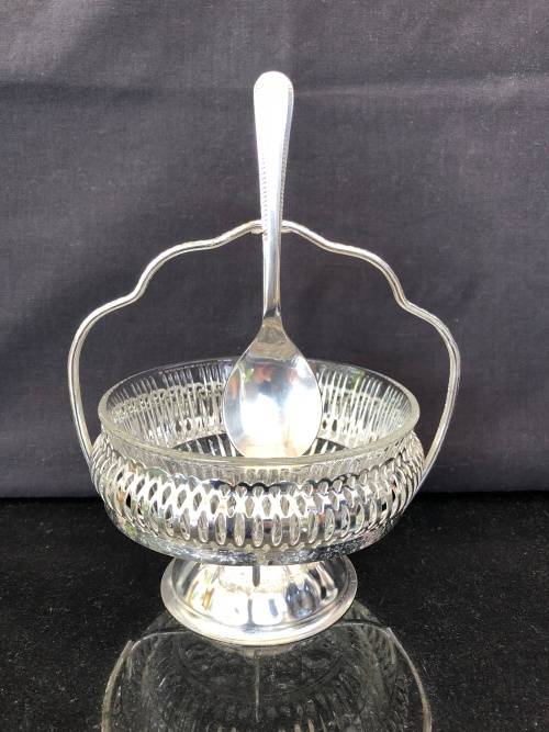 WOW !!! STUNNING VINTAGE EPNS BASKET AND CUT GLASS JAM BOWL COMPLETE WITH SPOON BY MAYELL LONDON