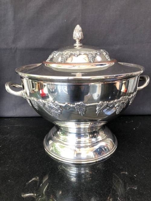 WOW !!! STUNNING LARGE SILVER PLATED TUREEN BY SERANCO WITH ANTIQUE SERVING SPOON