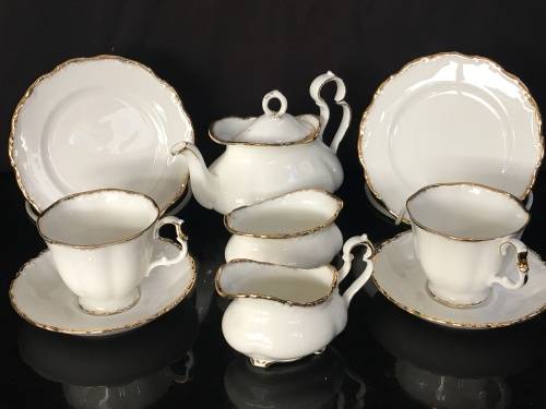 WOW !!! Ultra Rare 1982 Royal Albert Bone China Snow Queen Tea Set For 2 Scalloped White & Gold Gilt
