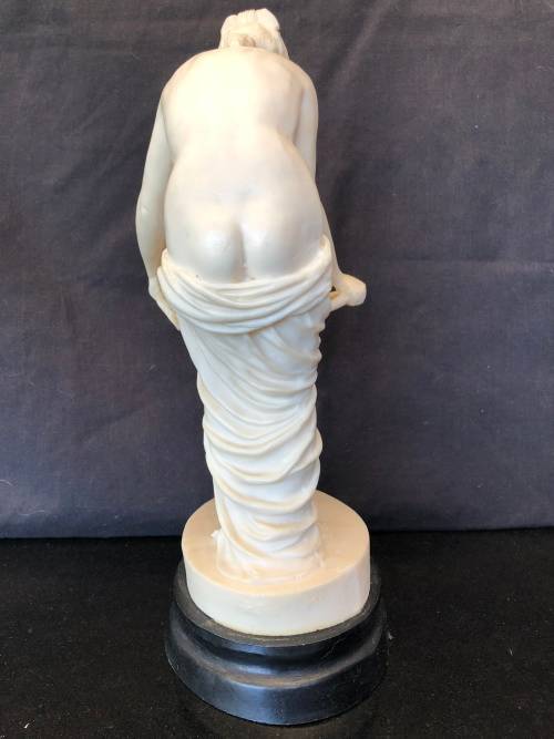 WOW !!! STUNNING RESIN CAST SEMI NUDE FIGURINE OF A MAIDEN - NO DAMAGE